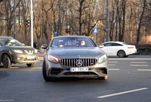 Mercedes-AMG S 63 Coupé C217 2018 Yellow Night Edition