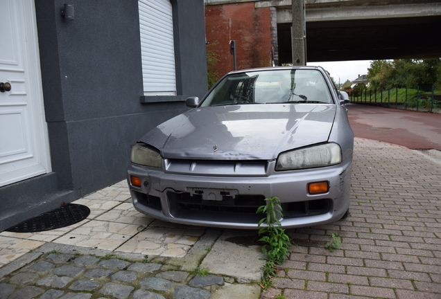 Nissan Skyline R34 Sedan