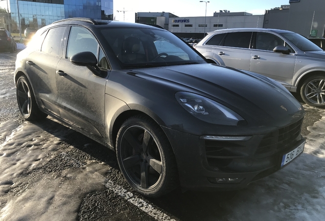 Porsche 95B Macan GTS