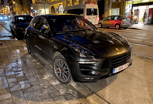 Porsche 95B Macan GTS