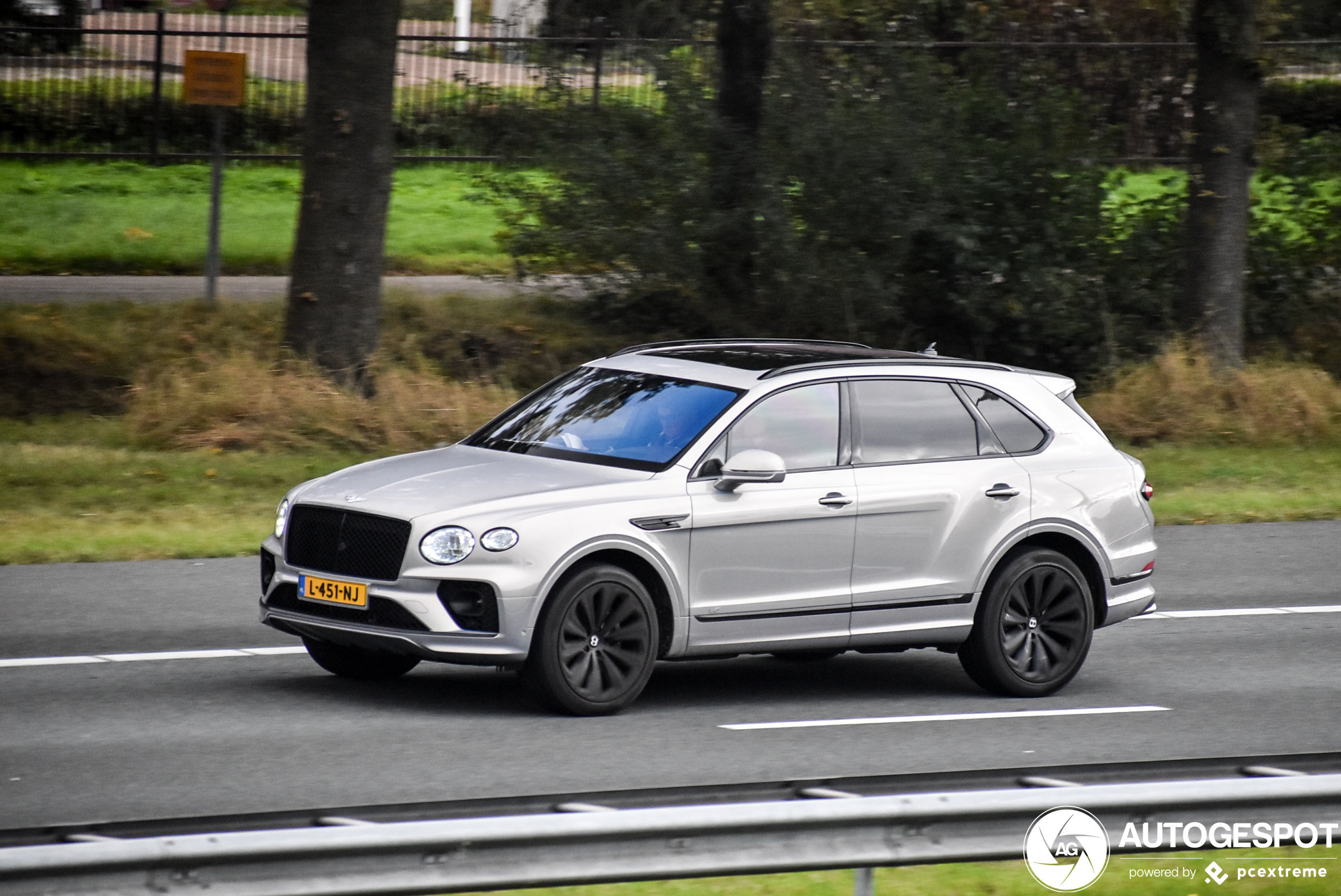 Bentley Bentayga V8 2021 First Edition