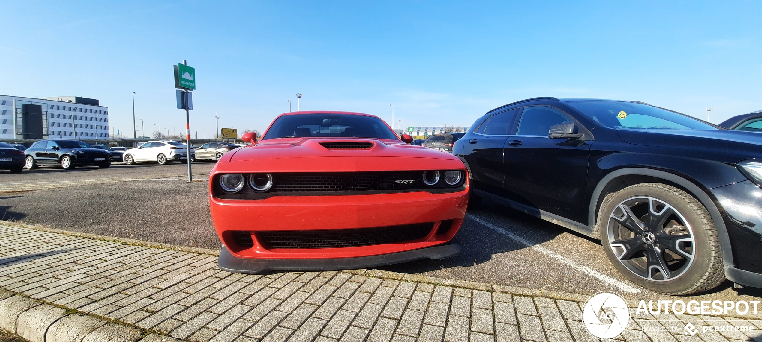 Dodge Challenger SRT Hellcat