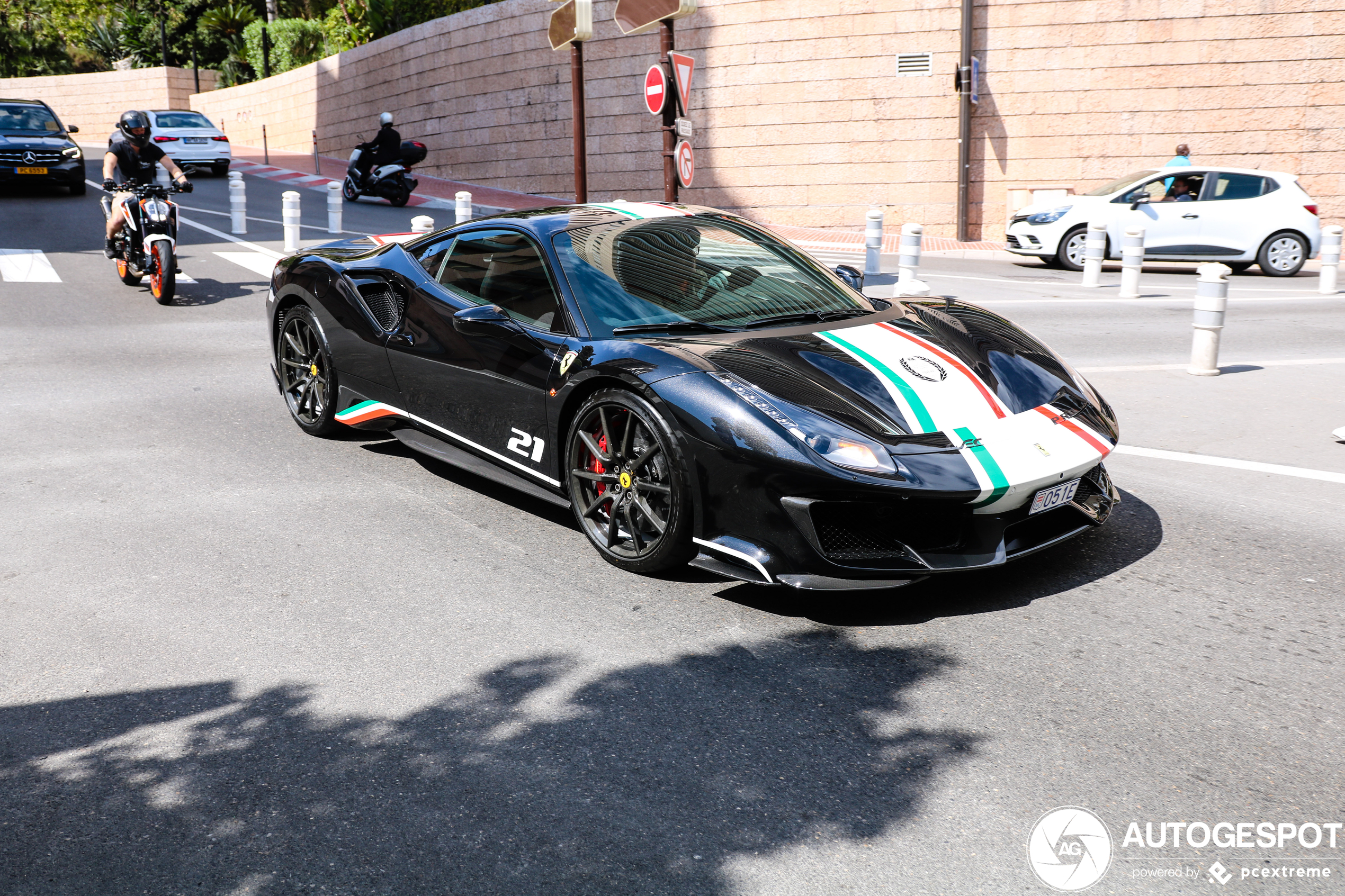 Ferrari 488 Pista Piloti