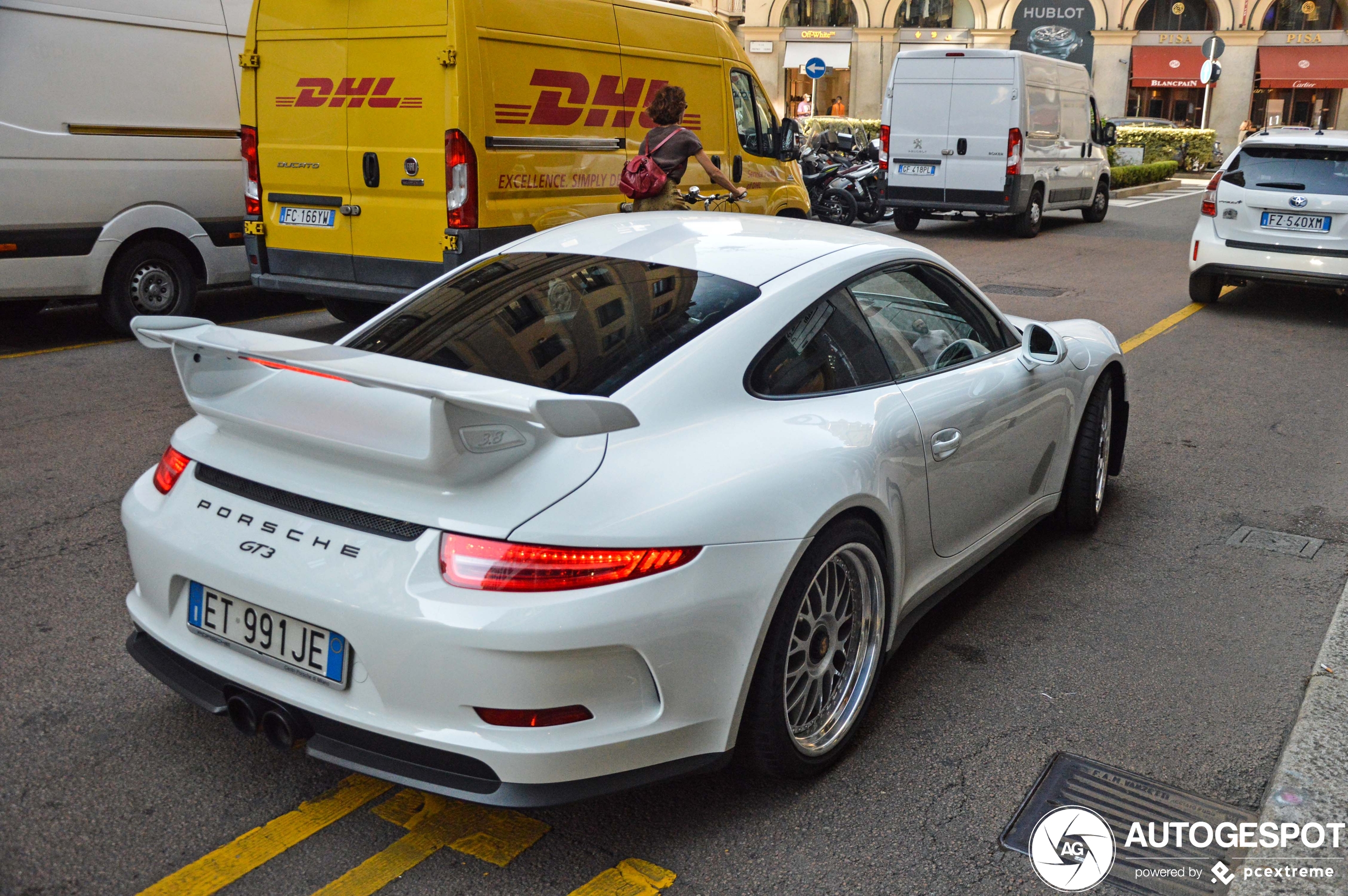 2x Porsche 911 GT3 met dikke velgen