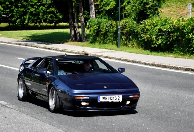 Lotus Esprit S4S