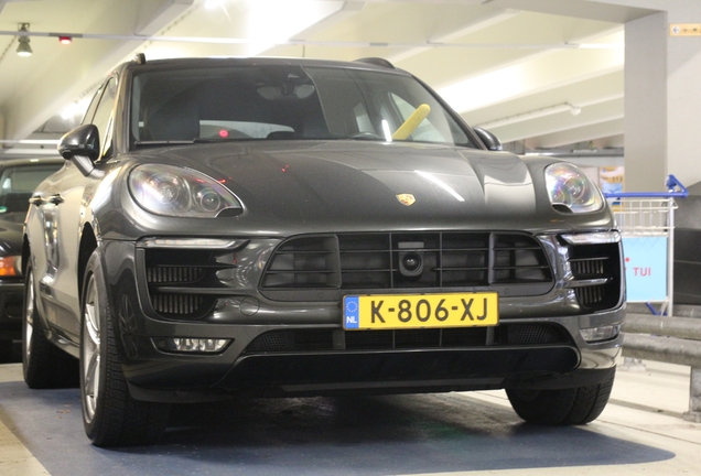 Porsche 95B Macan GTS