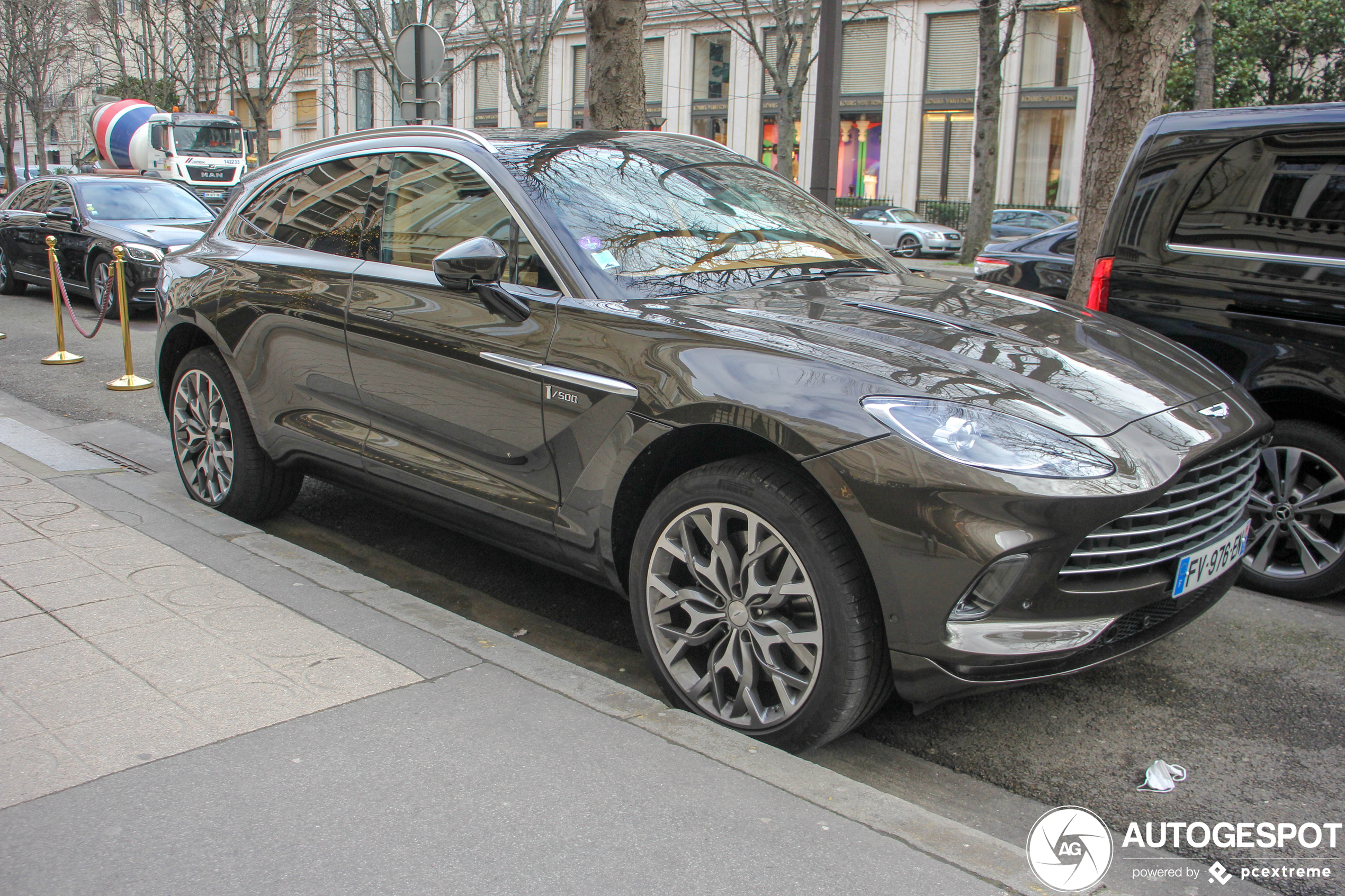 Aston Martin DBX