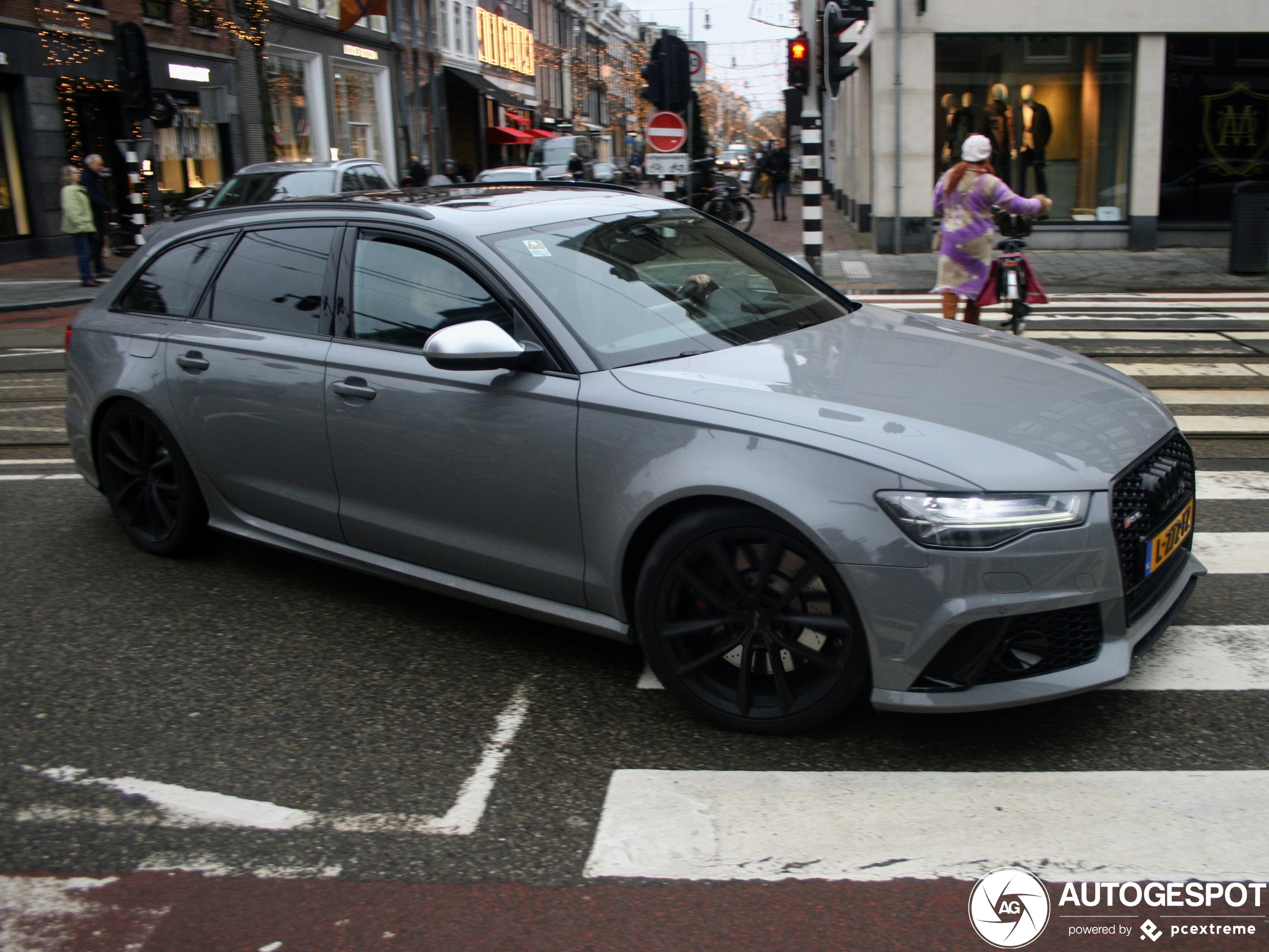 Audi RS6 Avant C7 2015