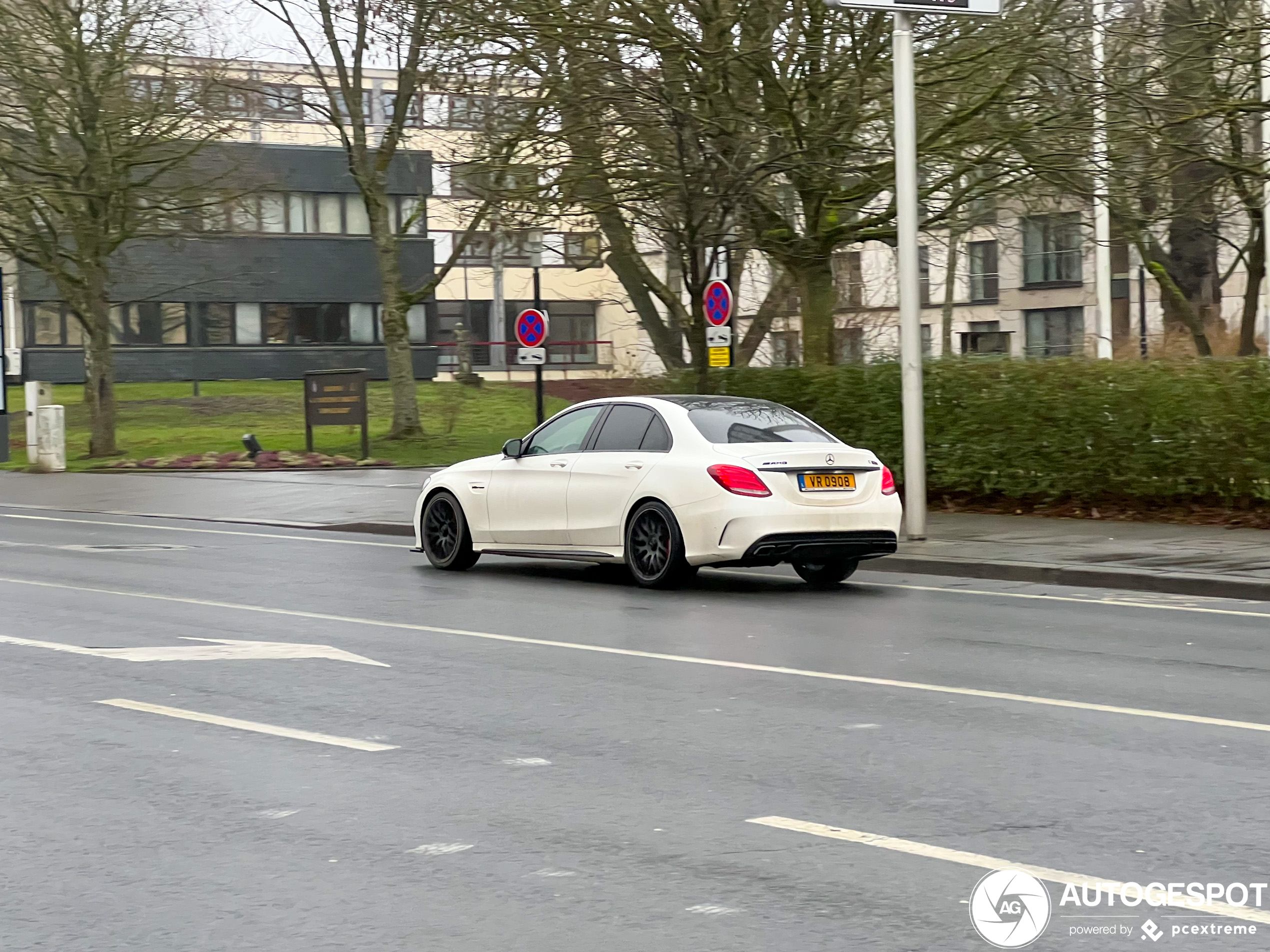 Mercedes-AMG C 63 S W205