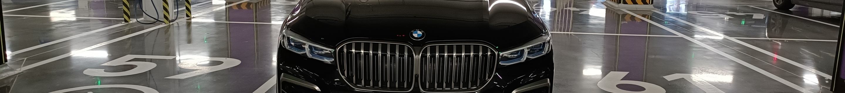 BMW M760Li xDrive 2019