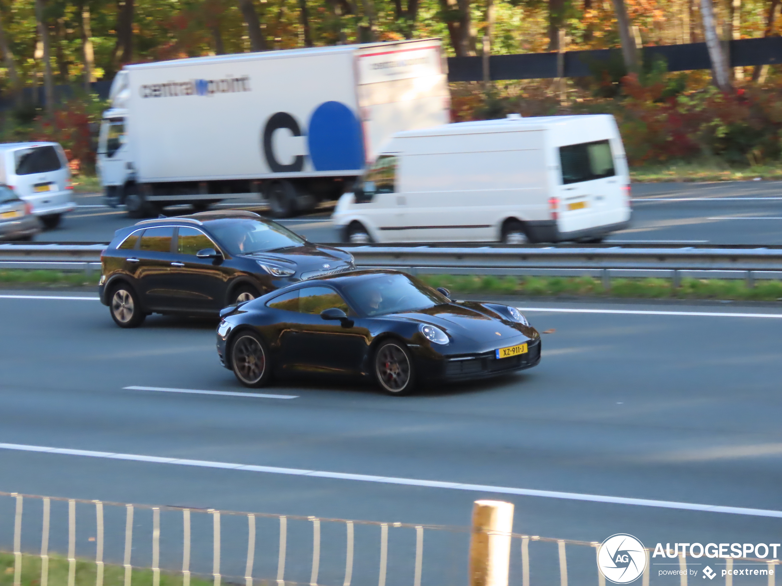 Porsche 992 Carrera 4S