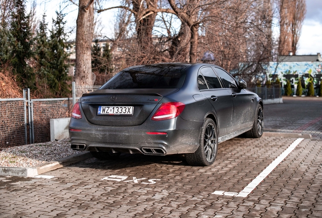 Mercedes-AMG E 63 S W213 Edition 1