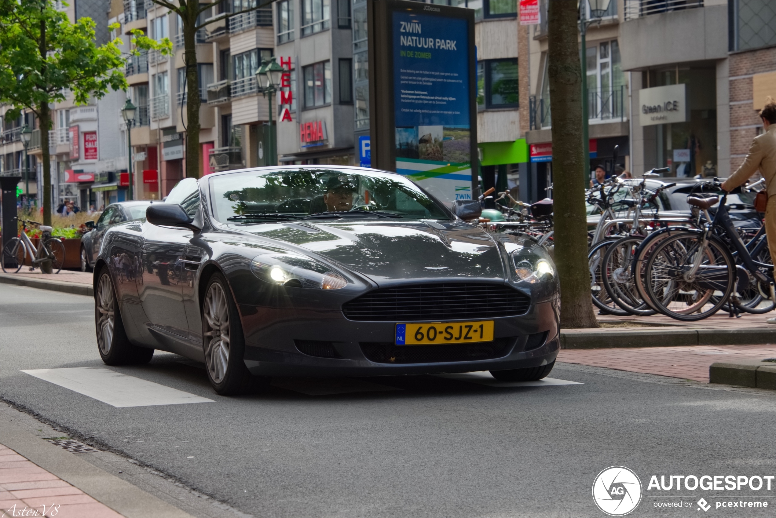 Aston Martin DB9 Volante