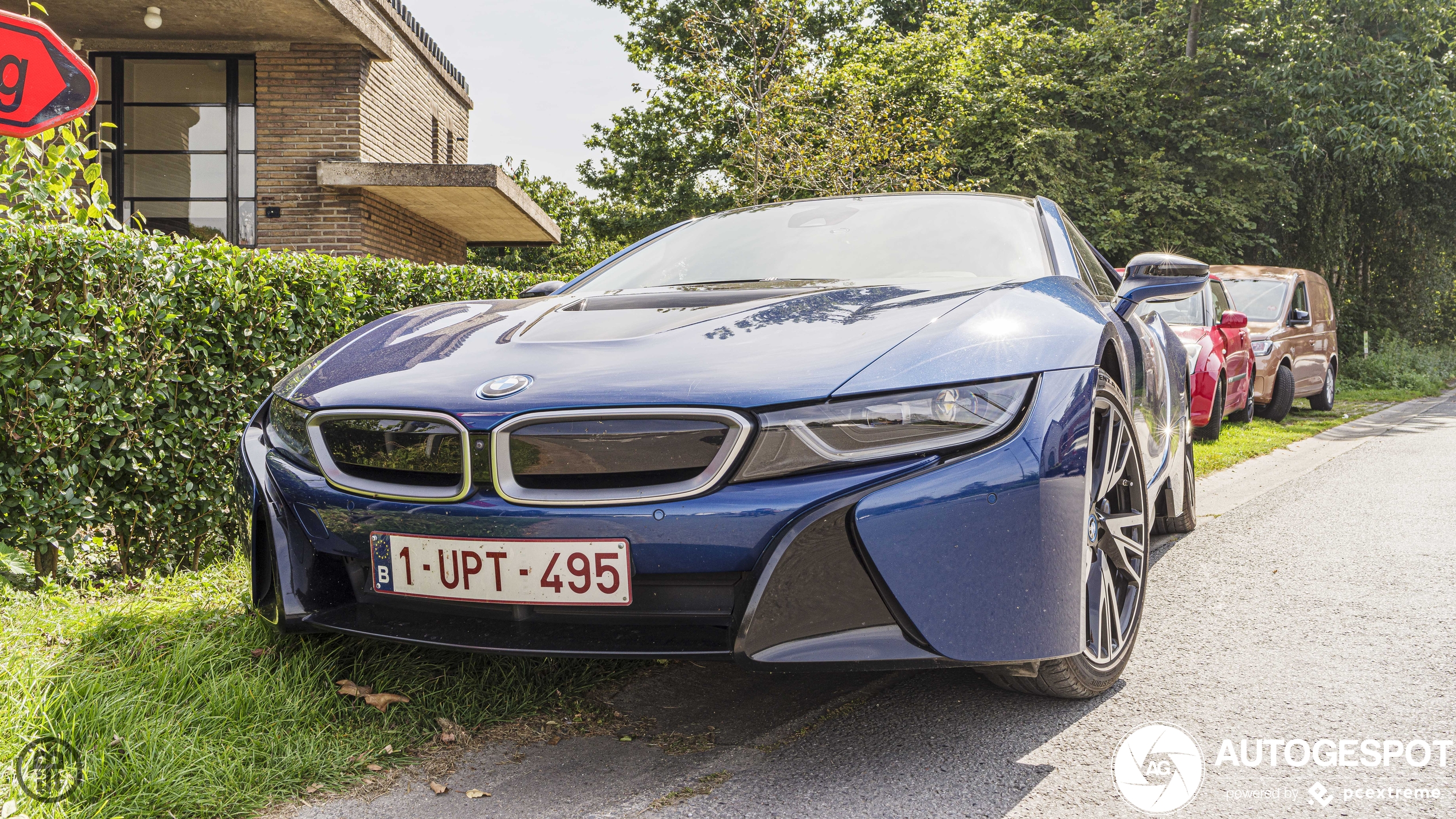 BMW i8