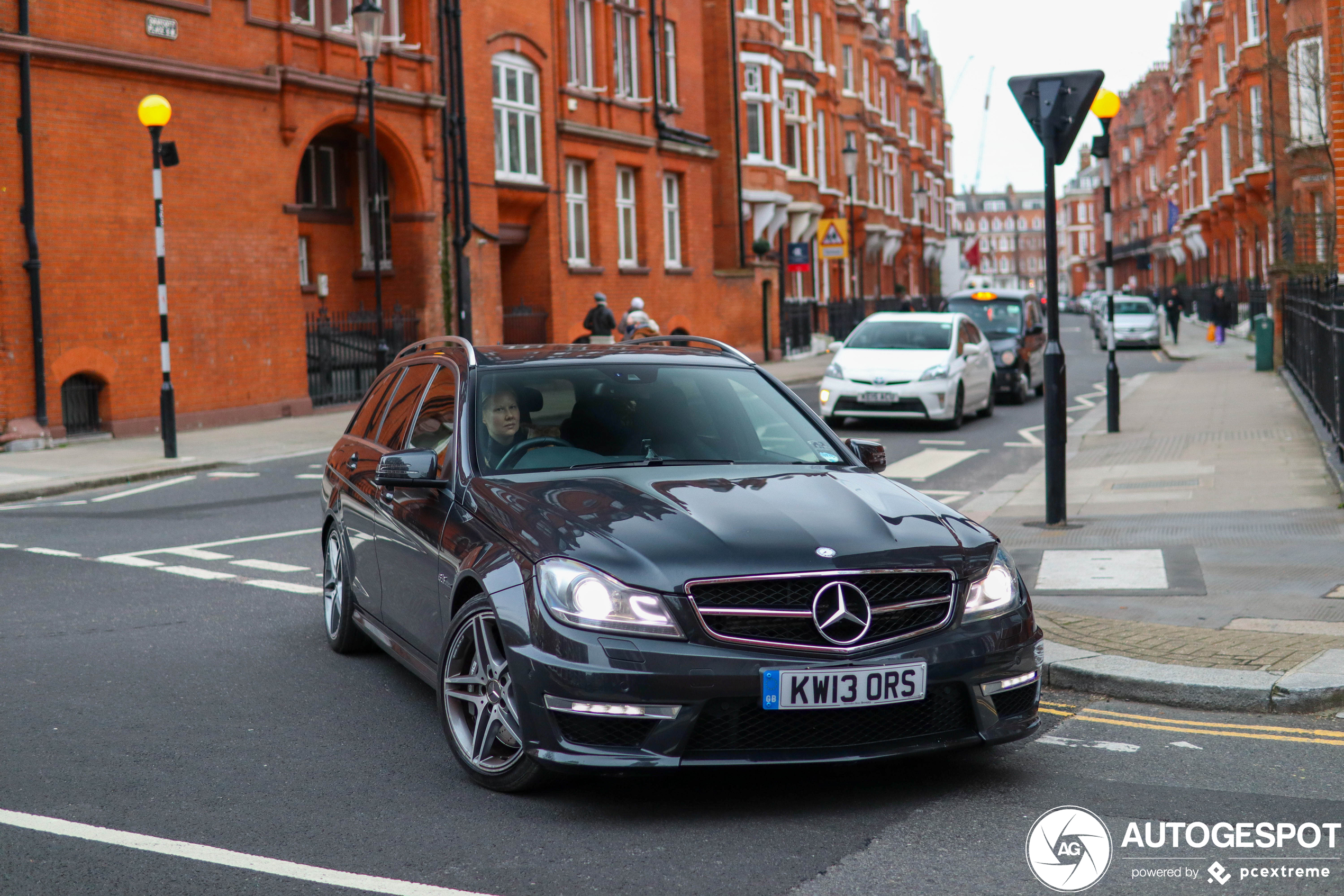 Mercedes-Benz C 63 AMG Estate 2012