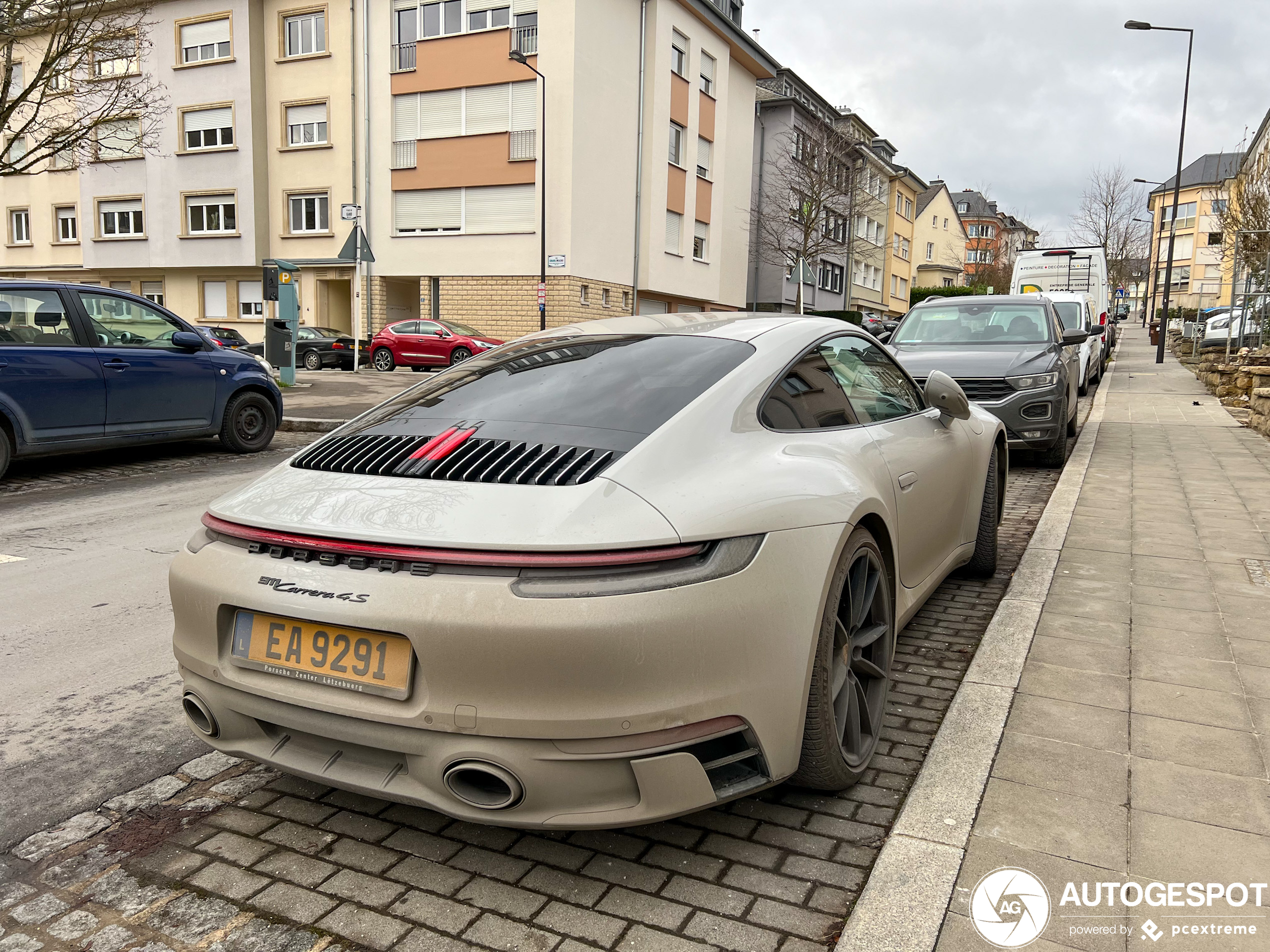 Porsche 992 Carrera 4S