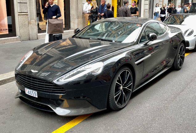 Aston Martin Vanquish 2013