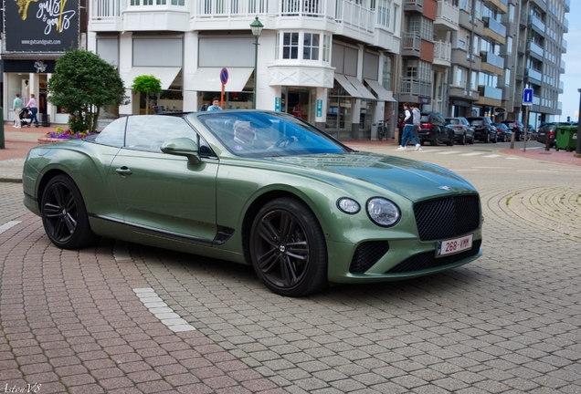 Bentley Continental GTC V8 2020