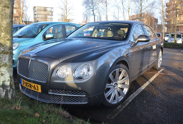 Bentley Flying Spur V8