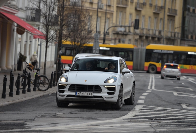 Porsche 95B Macan GTS