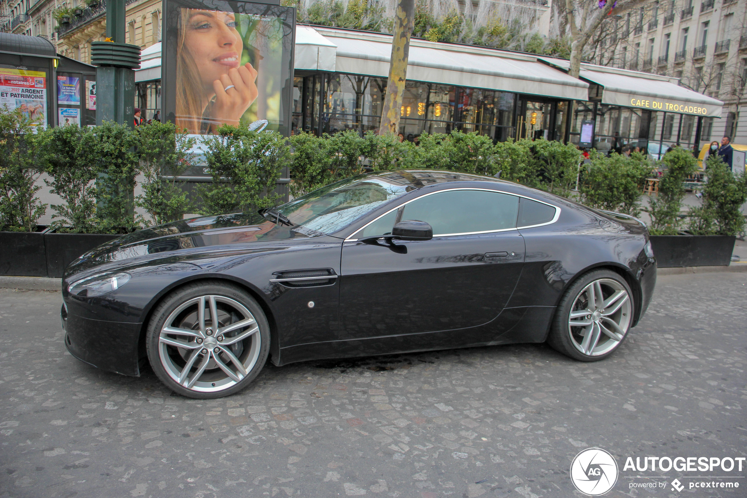 Aston Martin V8 Vantage