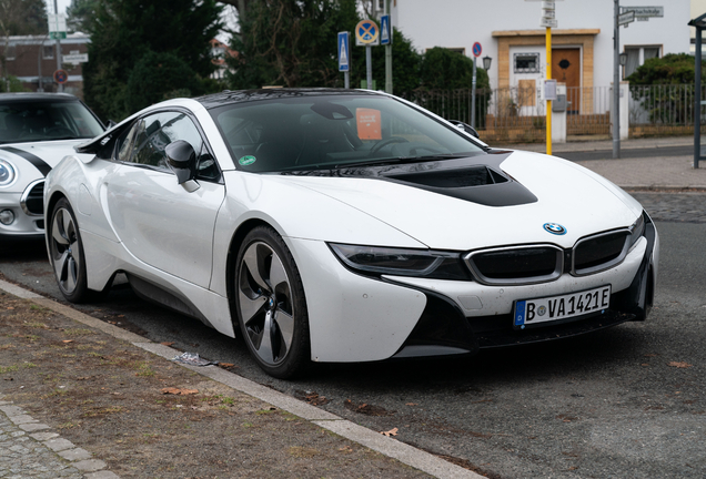 BMW i8