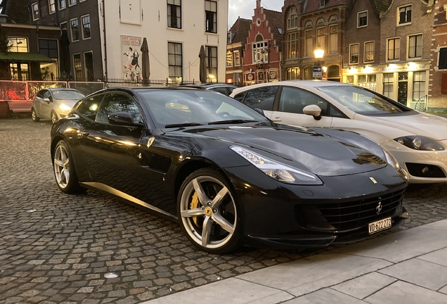 Ferrari GTC4Lusso