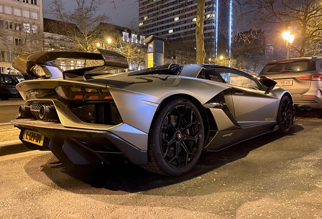 Lamborghini Aventador LP770-4 SVJ Roadster