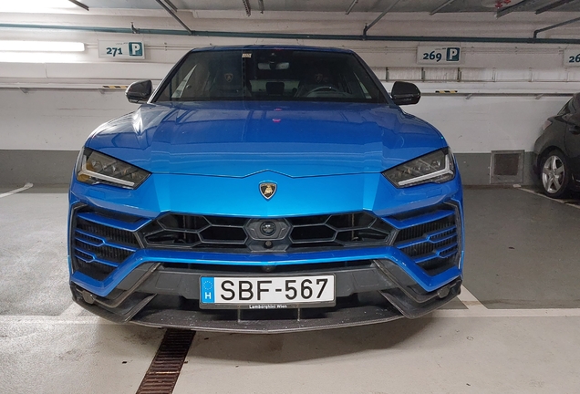 Lamborghini Urus