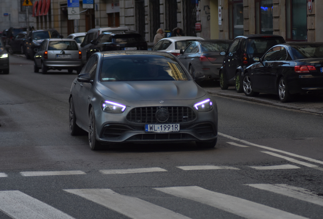 Mercedes-AMG E 63 S W213 2021