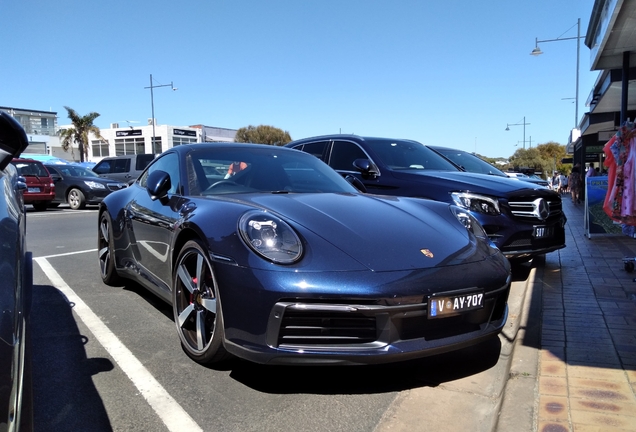 Porsche 992 Carrera 4S