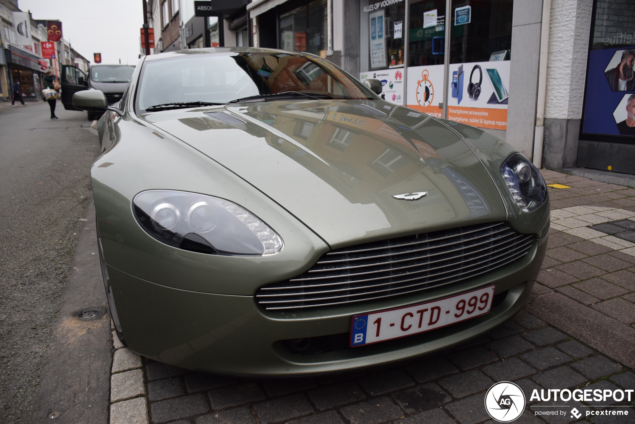 Aston Martin V8 Vantage