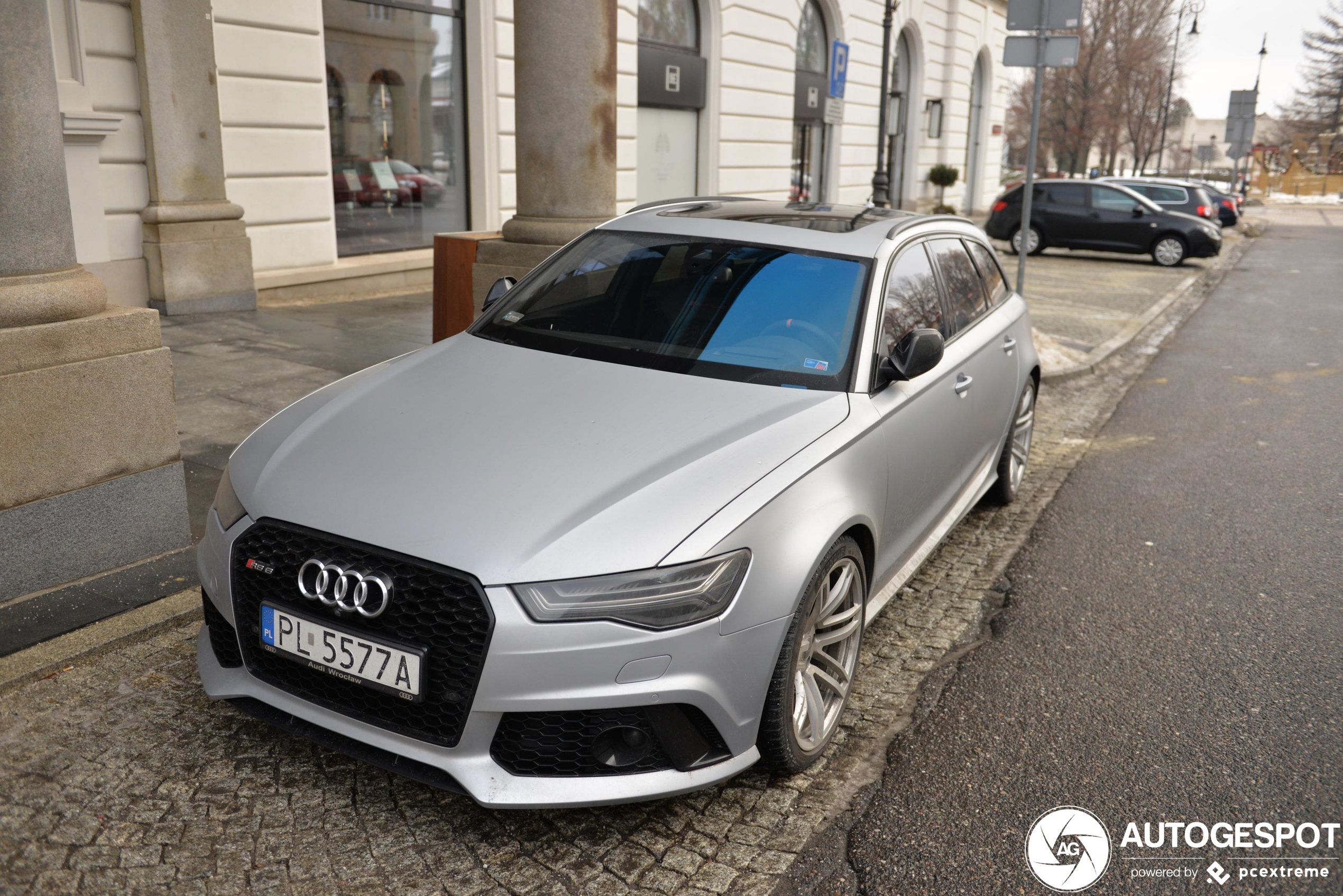 Audi RS6 Avant C7 2015