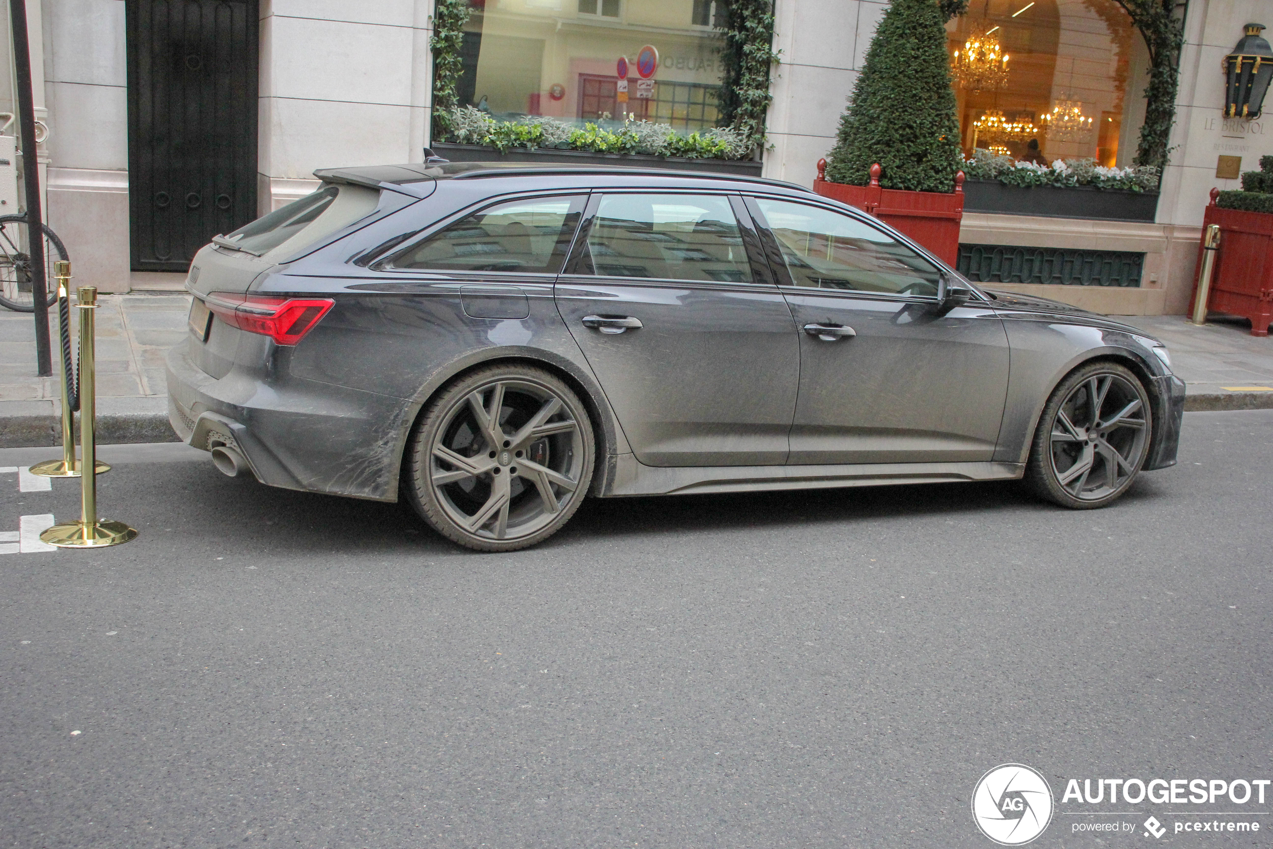 Audi RS6 Avant C8