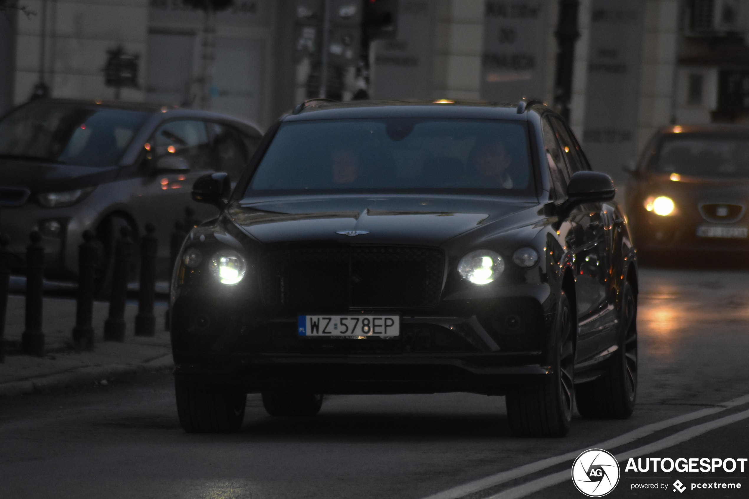 Bentley Bentayga V8 2021