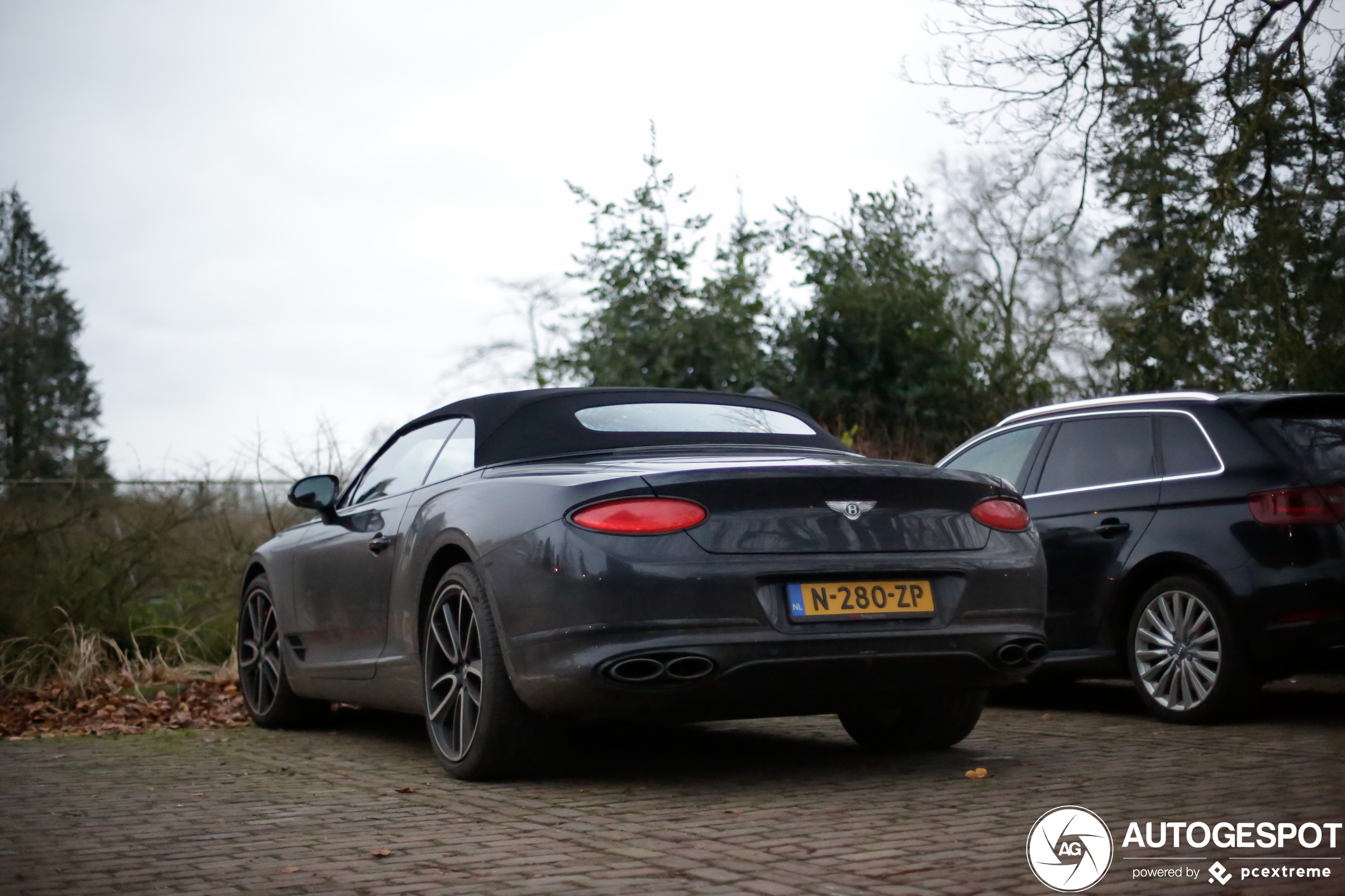 Bentley Continental GTC V8 2020