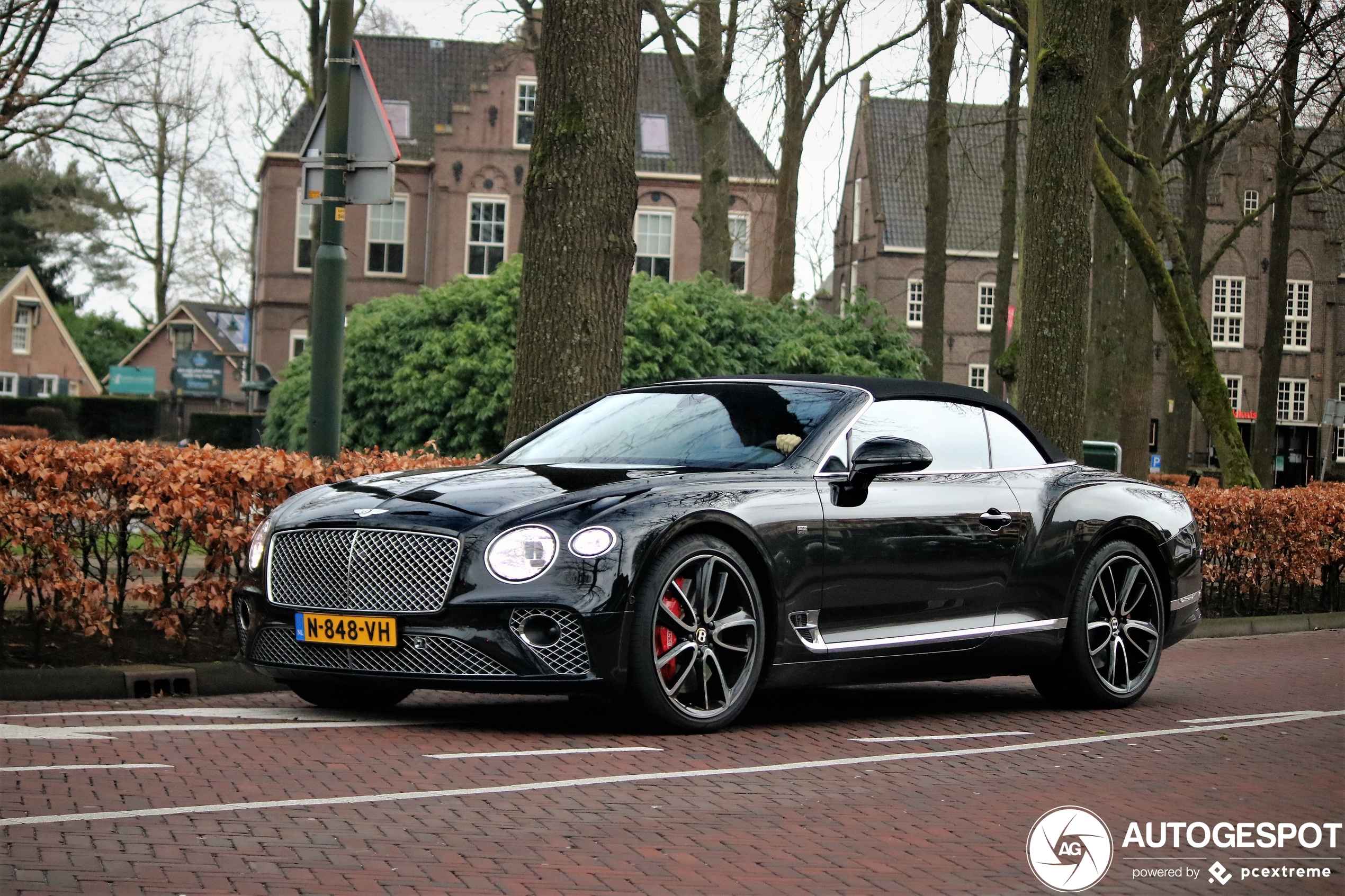 Bentley Continental GTC 2019 First Edition