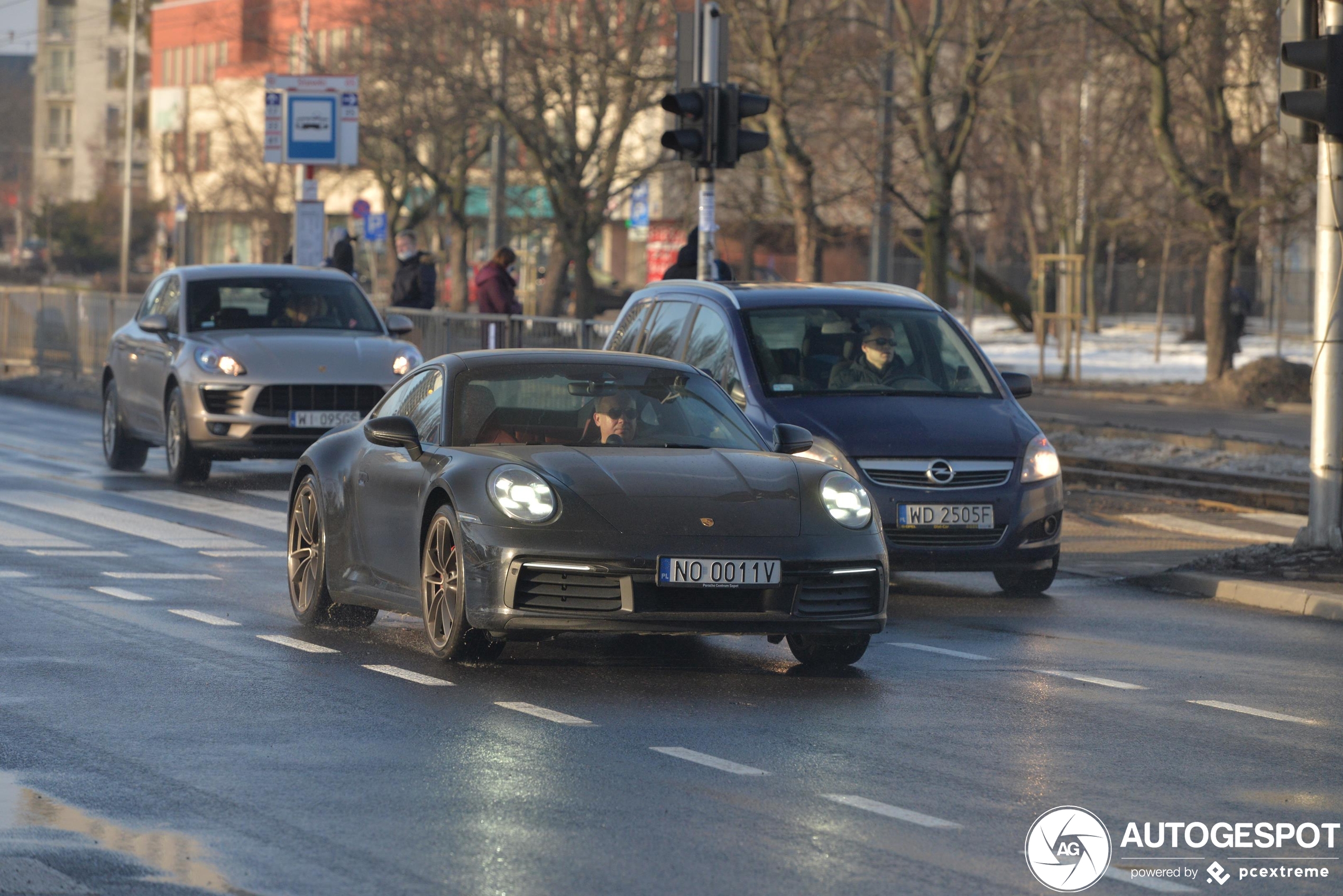 Porsche 992 Carrera 4S