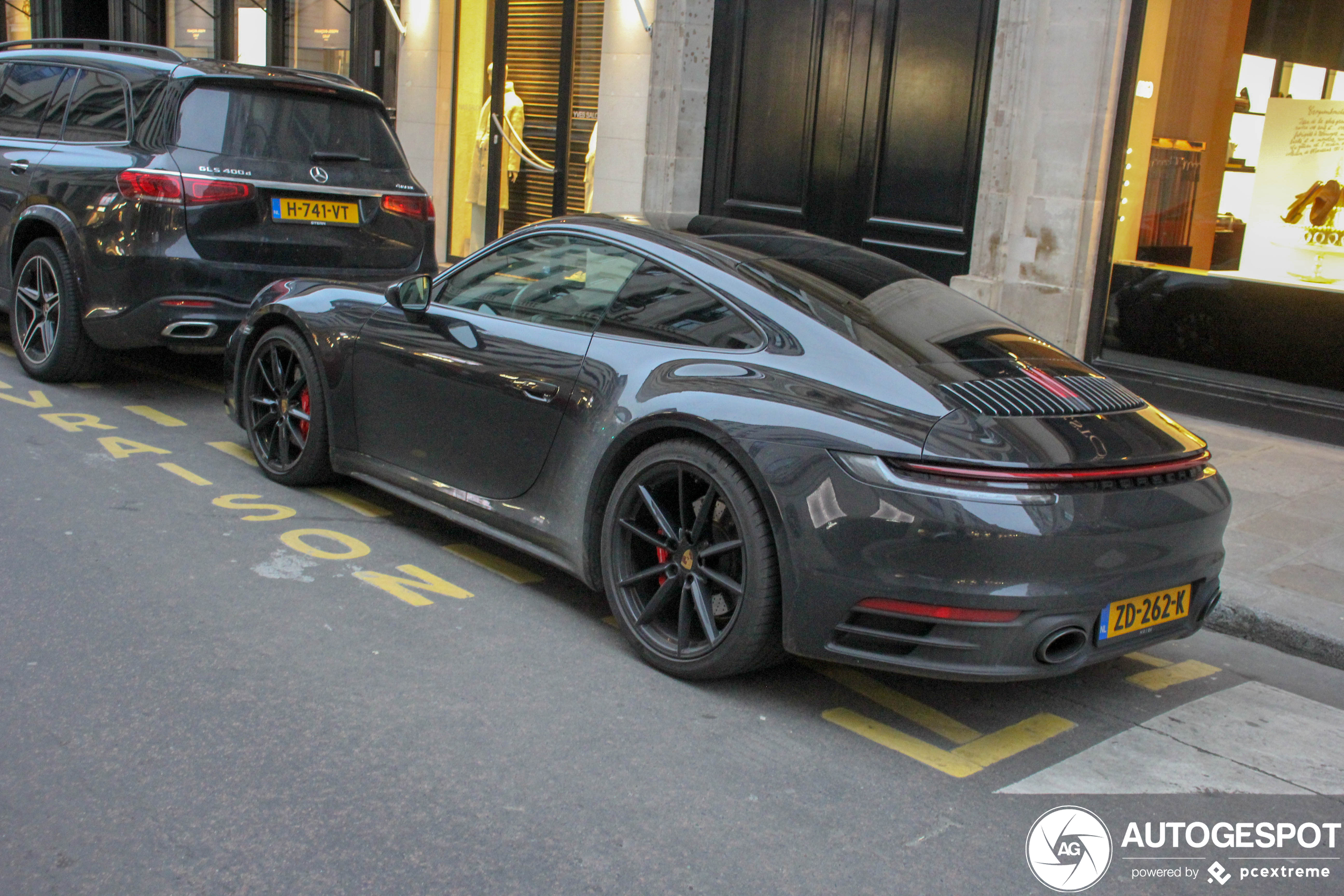 Porsche 992 Carrera 4S