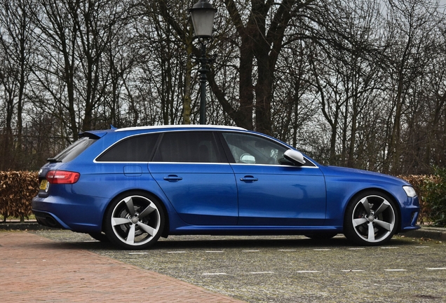 Audi RS4 Avant B8