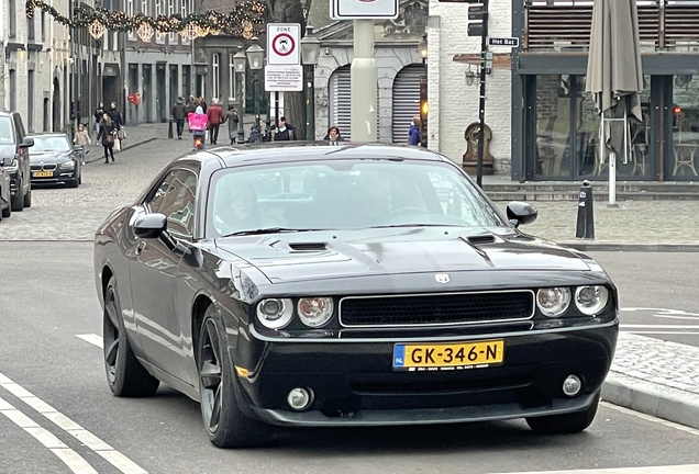 Dodge Challenger SRT-8