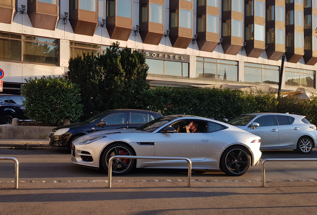 Jaguar F-TYPE R Coupé 2017