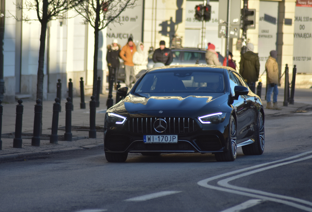 Mercedes-AMG GT 63 S X290