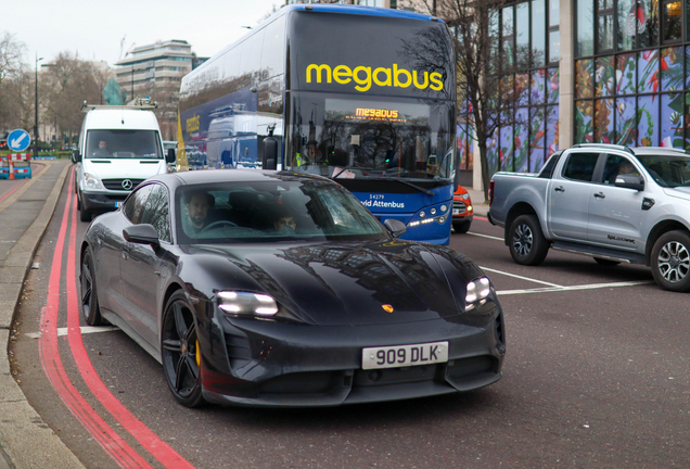 Porsche Taycan Turbo S