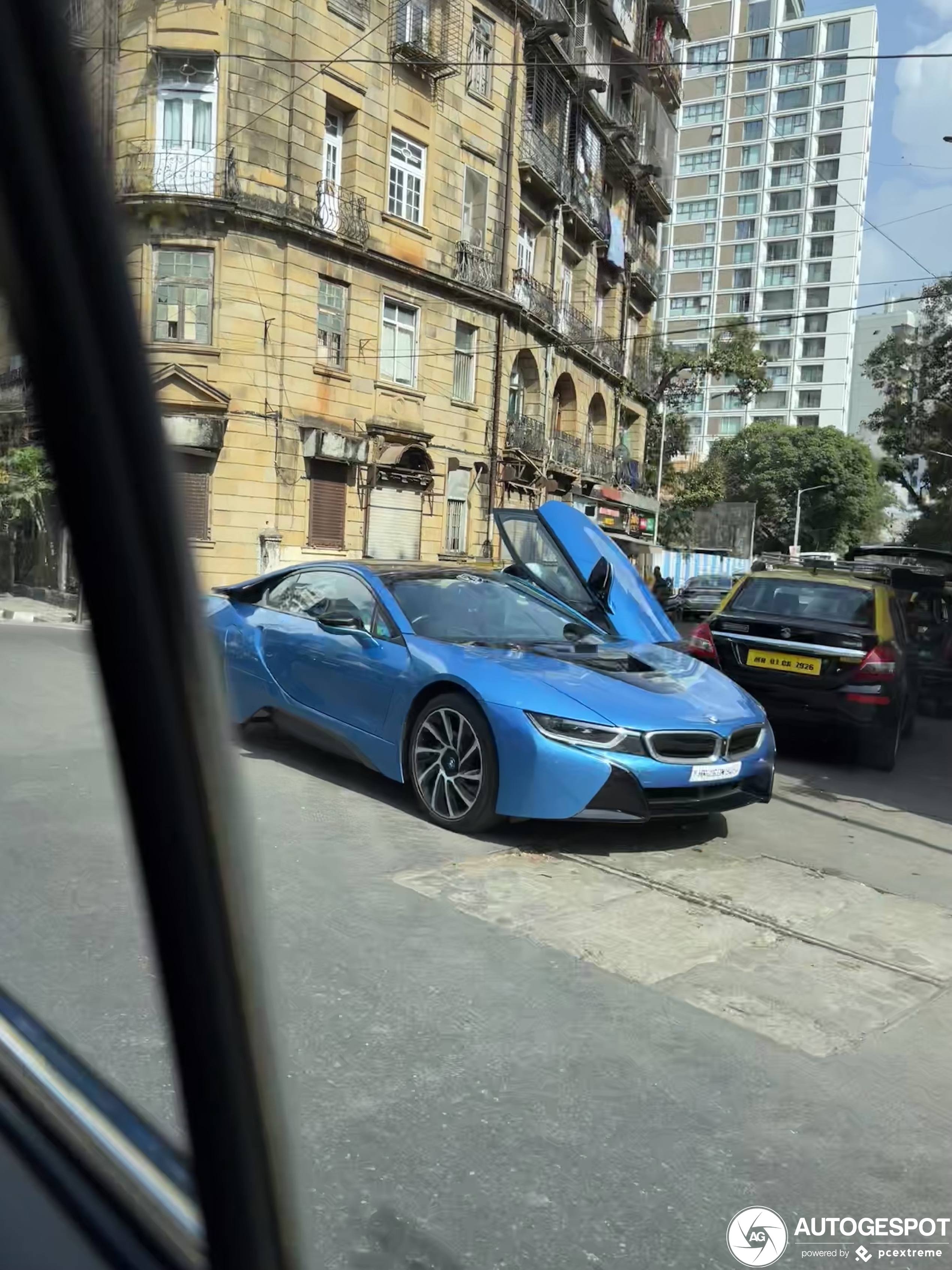 BMW i8