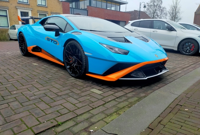 Lamborghini Huracán LP640-2 STO