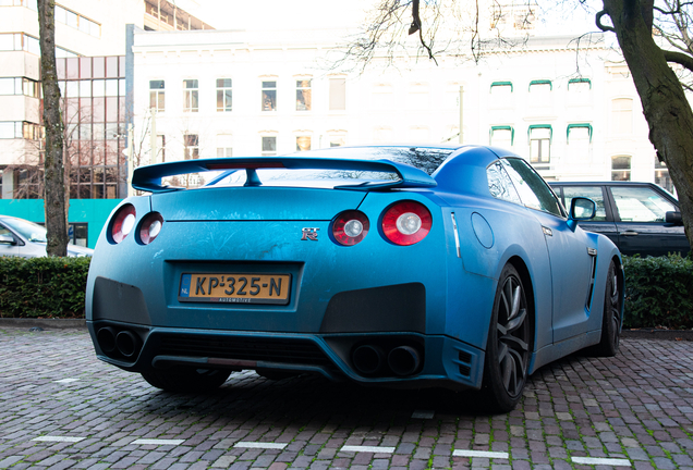 Nissan GT-R 2011