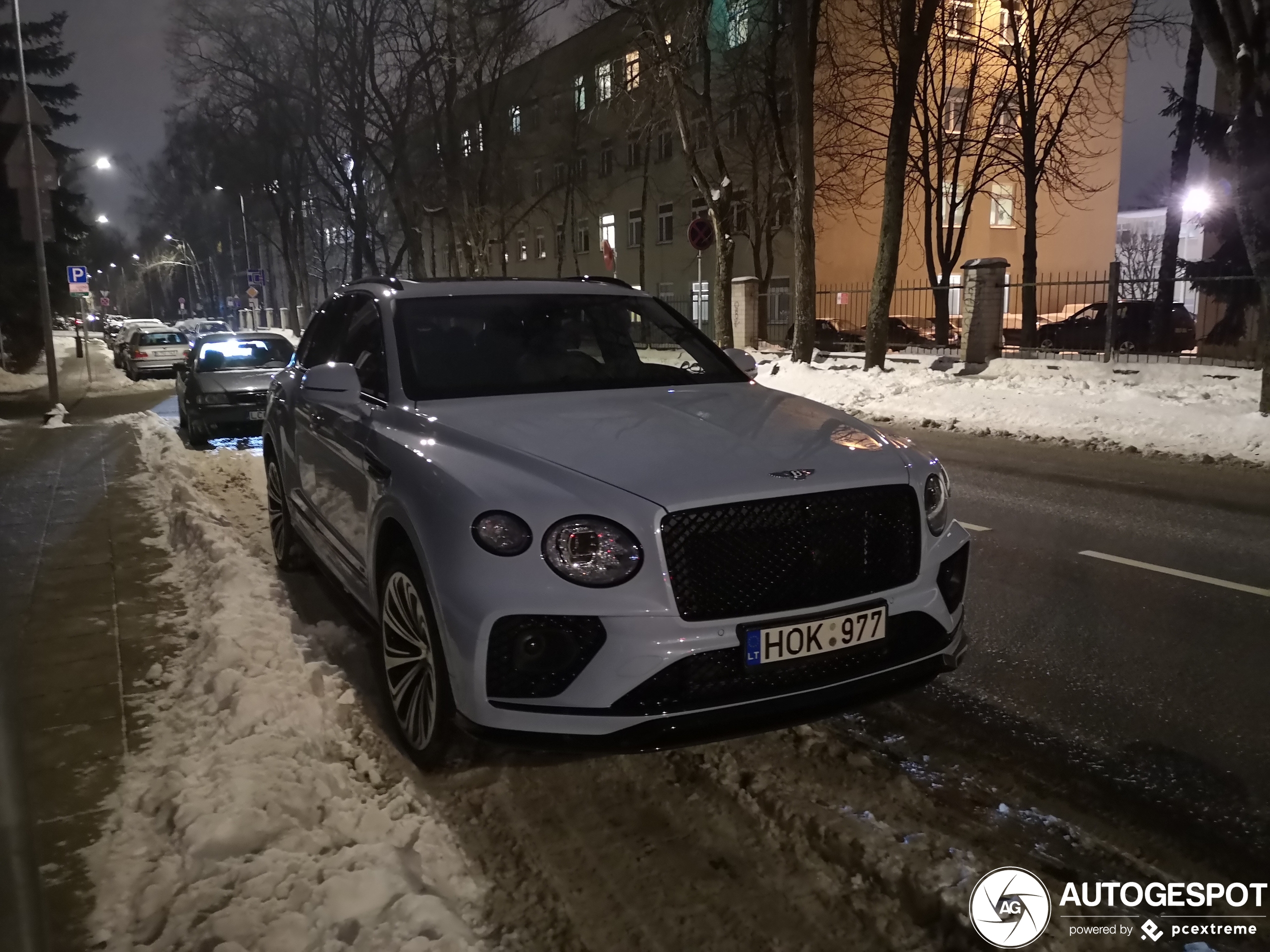 Bentley Bentayga V8 2021