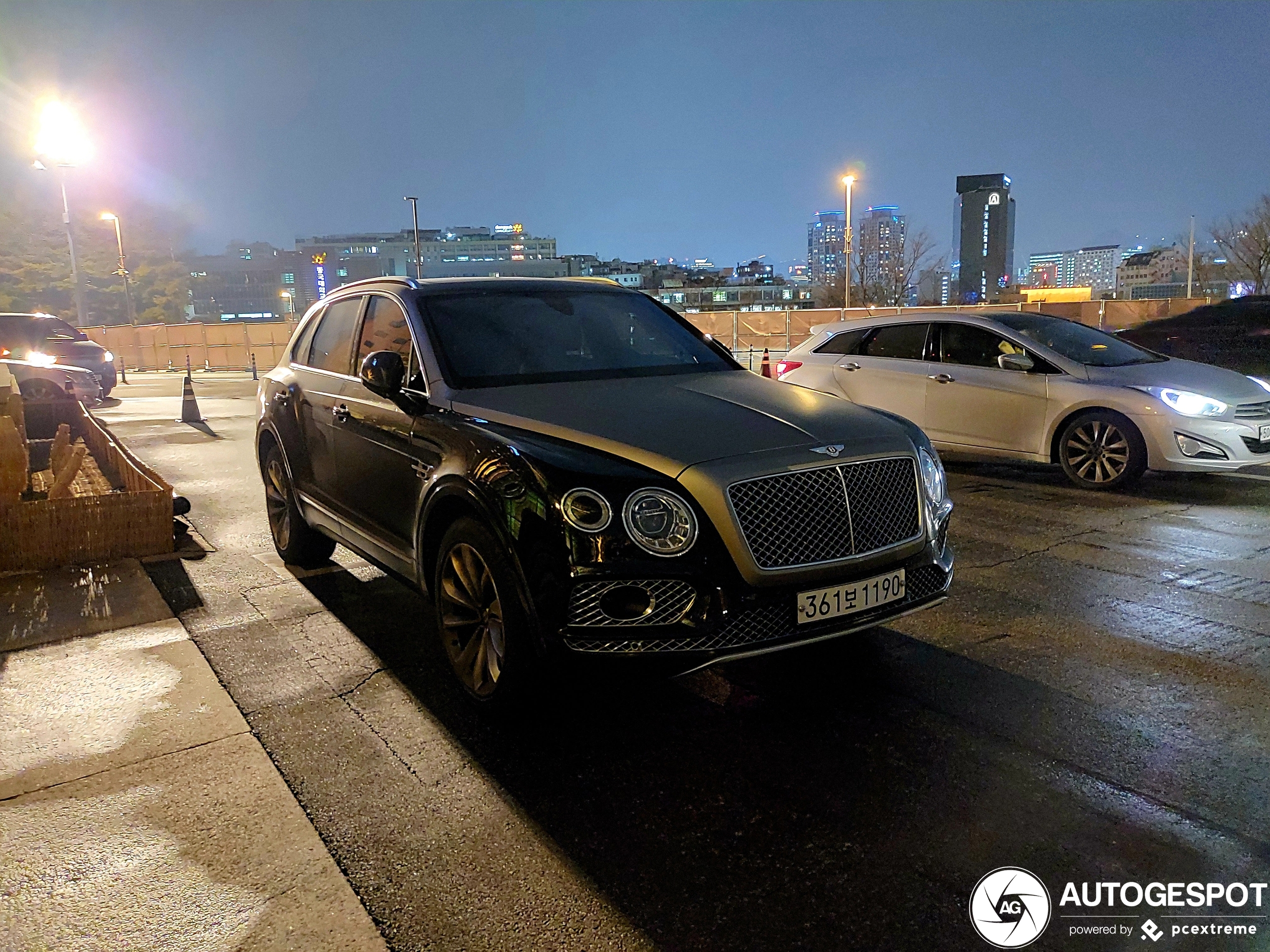 Bentley Bentayga V8