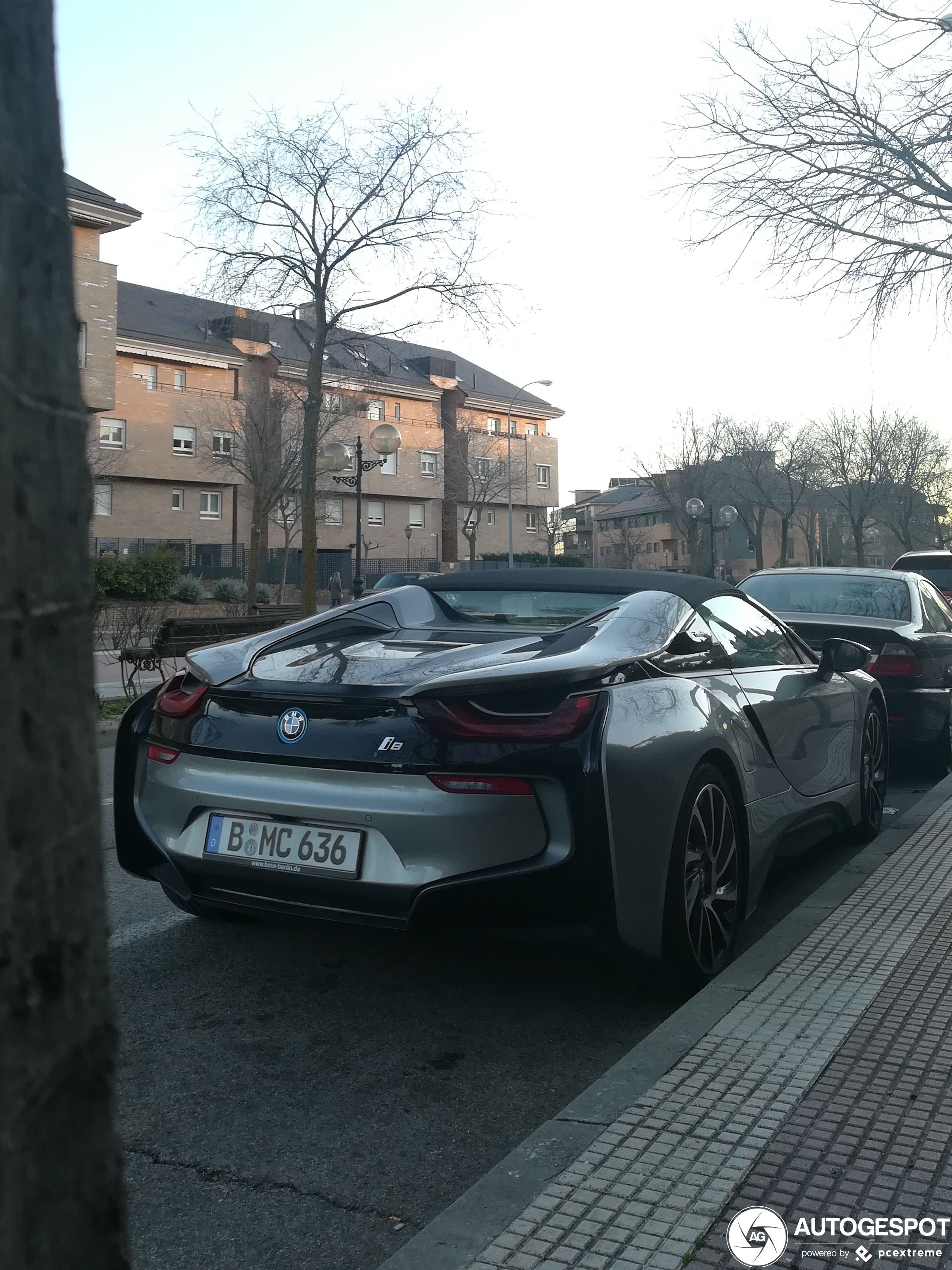 BMW i8 Roadster